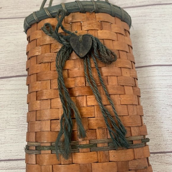Hanging Wicker Basket with Wooden Heart and Twine Bow Green and Tan 12"H - Picture 2 of 8